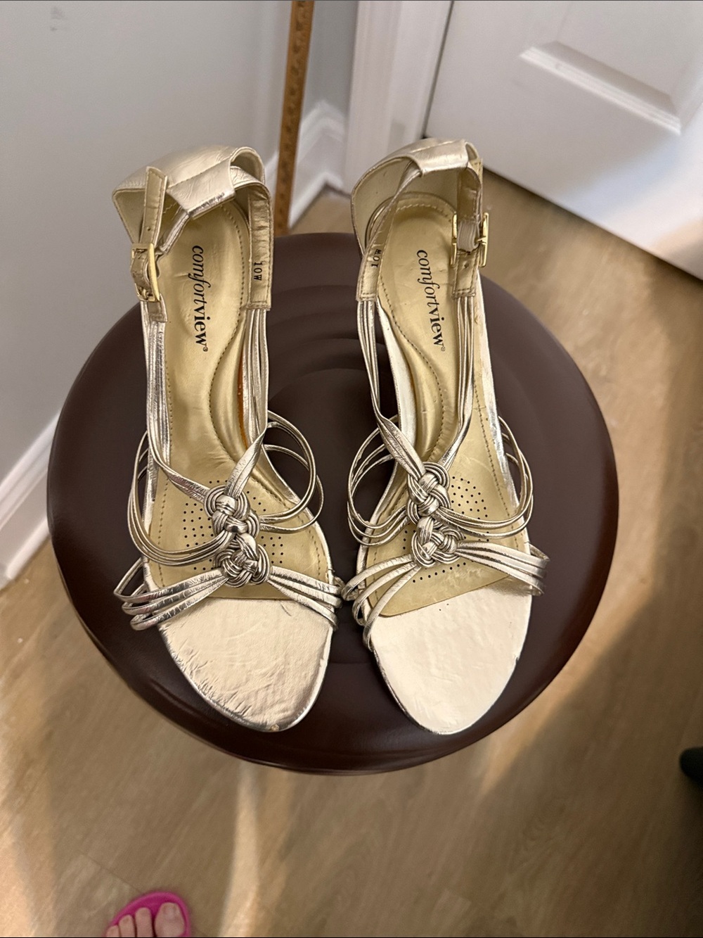 Comfort View Metallic Gold Knotted Strappy Heels - Women's
Size 10